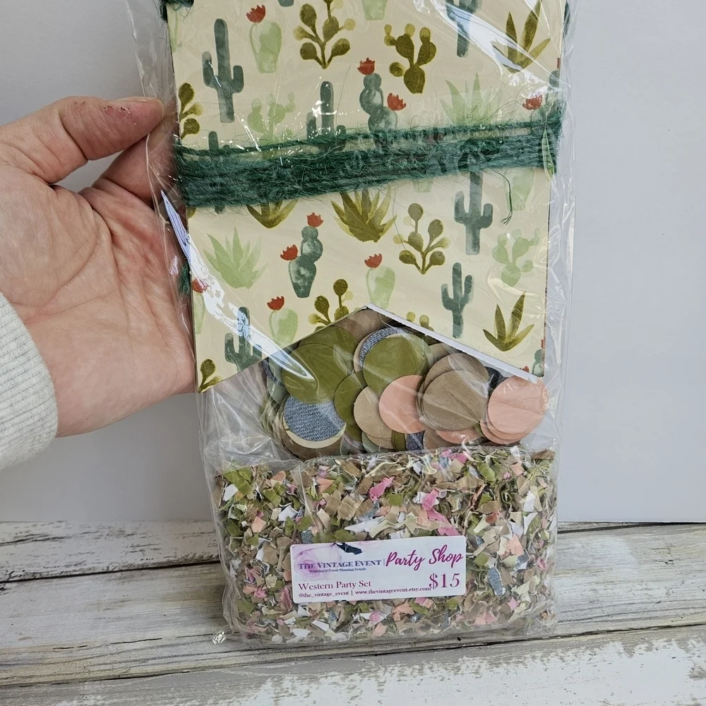 Cactus Party Set with Confetti and Decorations